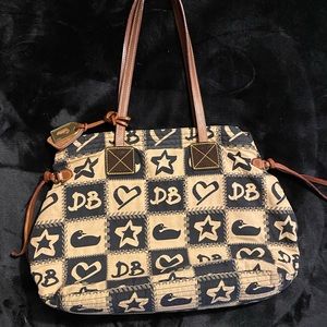Dooney & Bourke shoulder bag.Excellent condition.